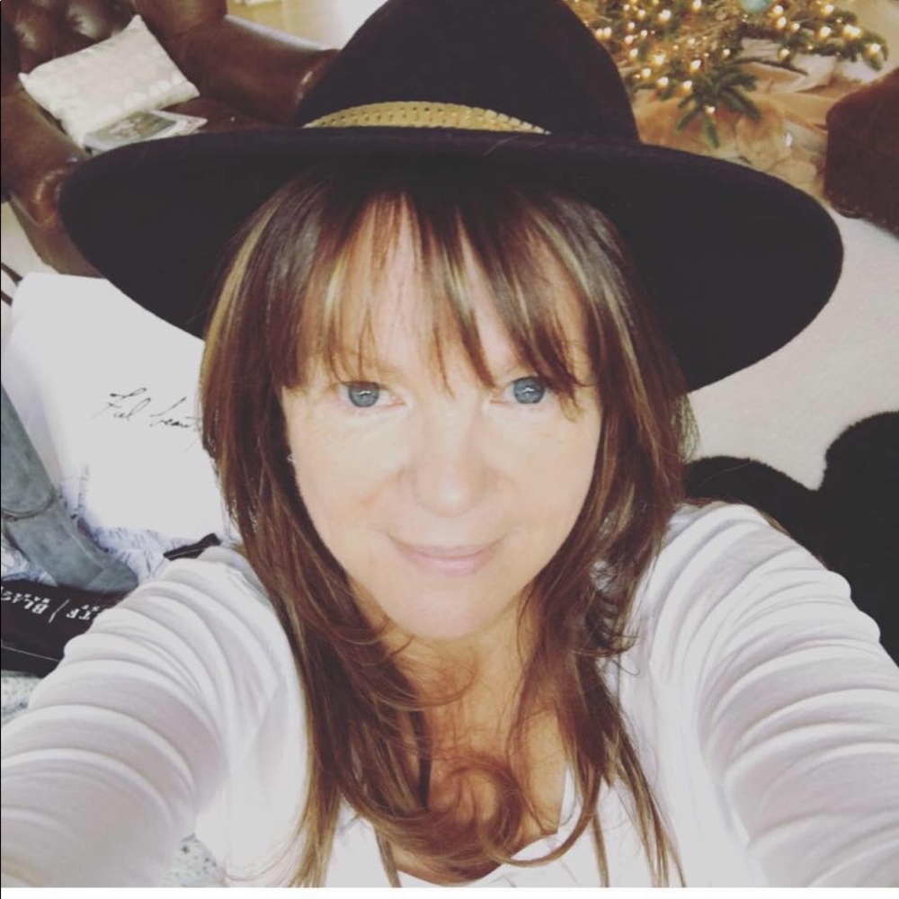 Meet your Posher, Julie